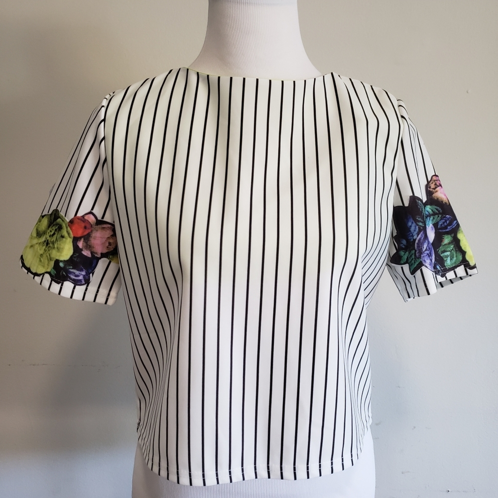 Striped top skirt set Sz 2-4